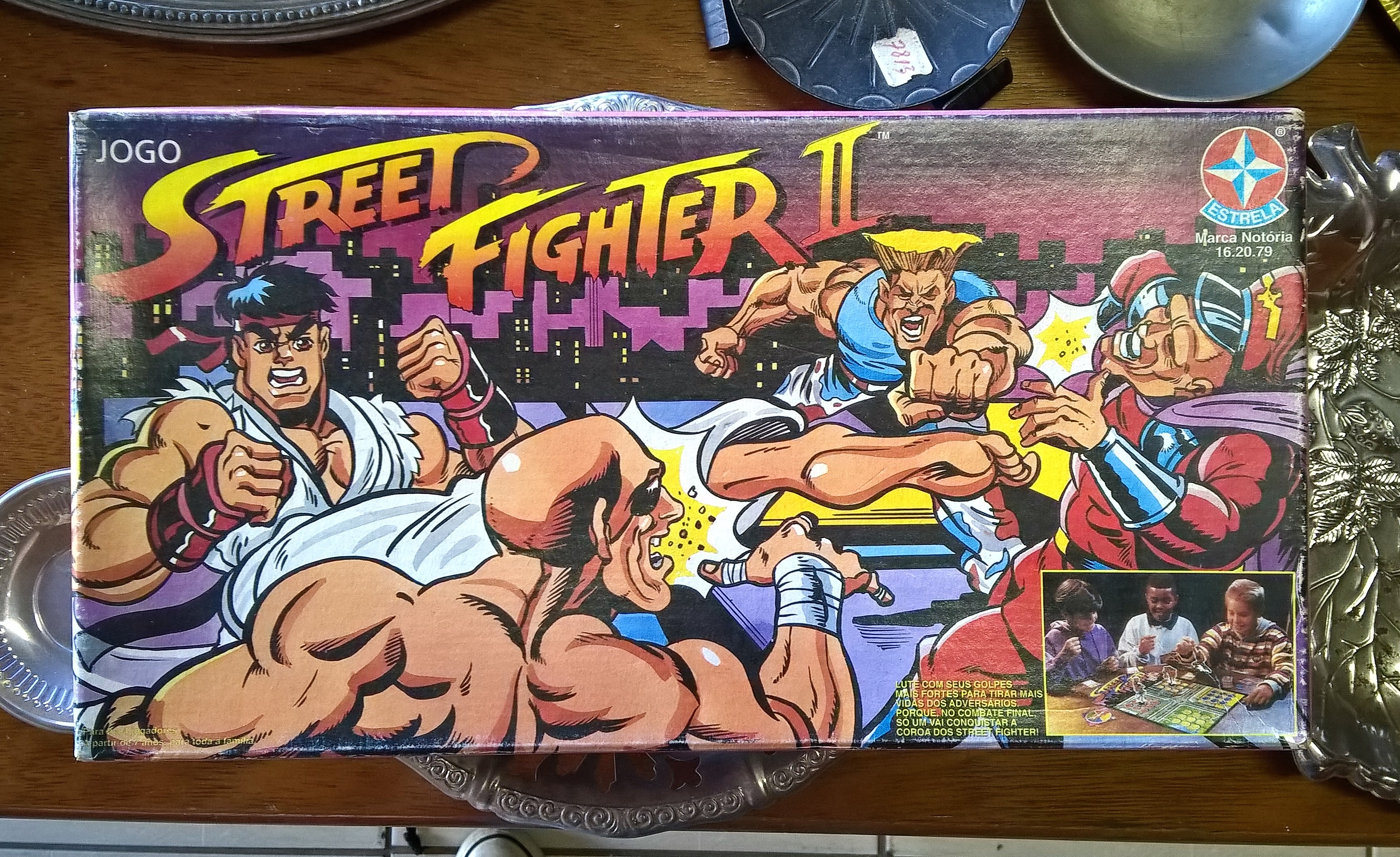 Jogo de tabuleiro de Street Fighter II, da Estrela